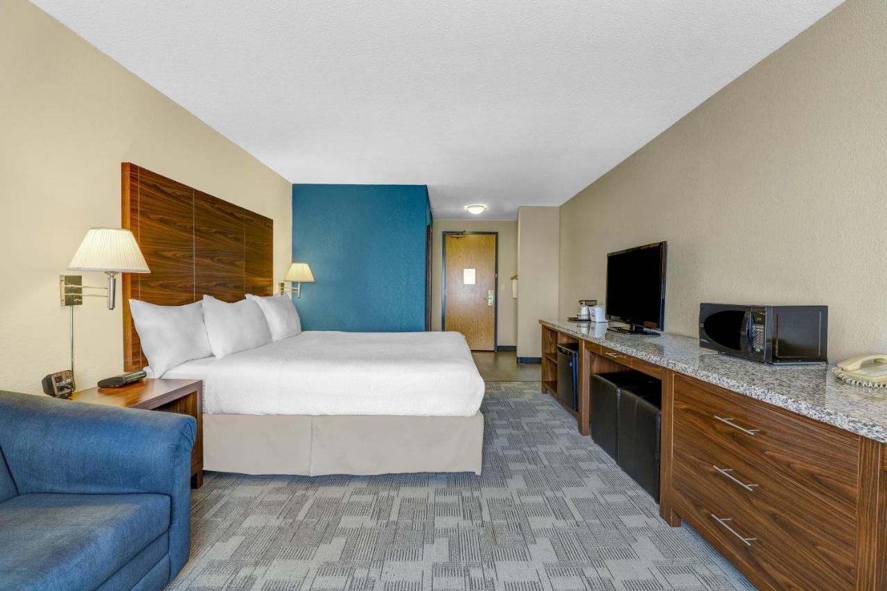 Days Inn By Wyndham Red Deer Esterno foto